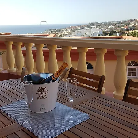Las Americas Seaview Lägenhet *